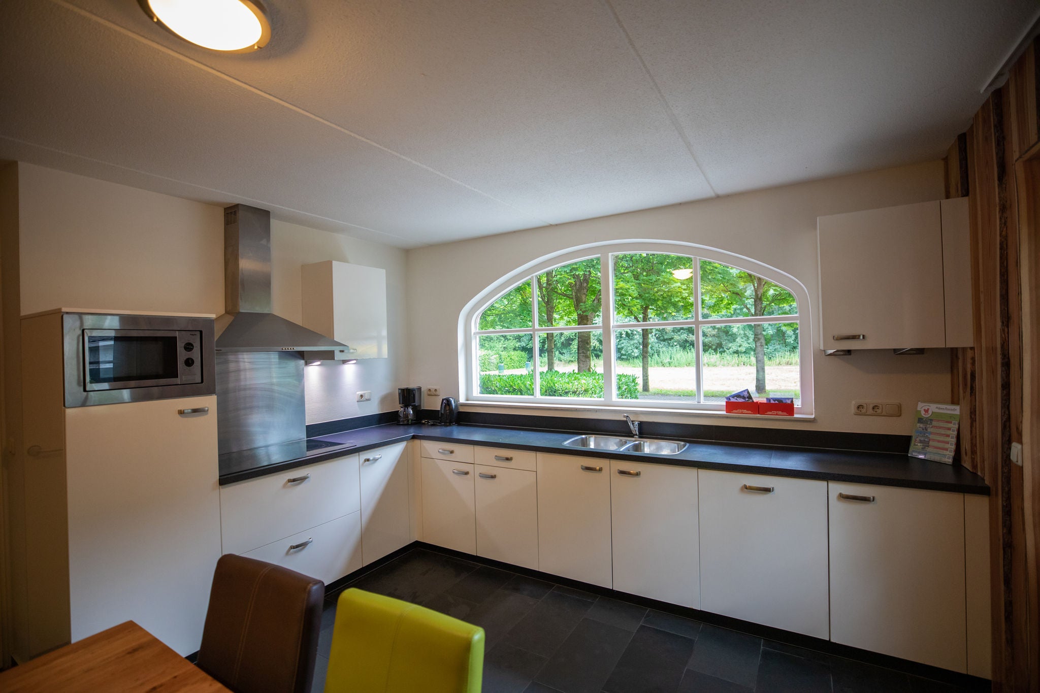 De keuken van Villa Walibi - vakantiehuis 16 personen