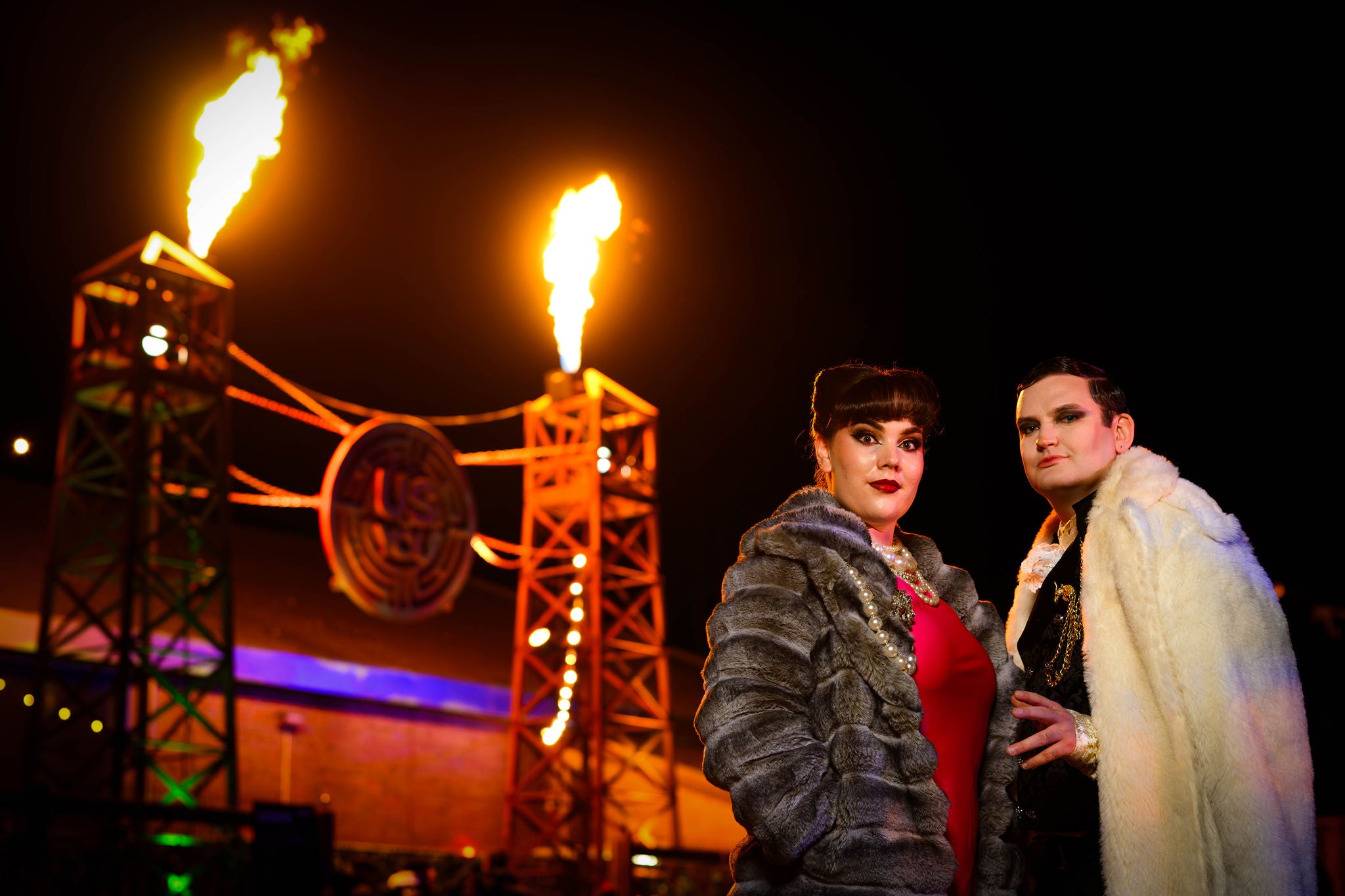 Stap in de underground club van de Elite en ontdek Dystopia. 